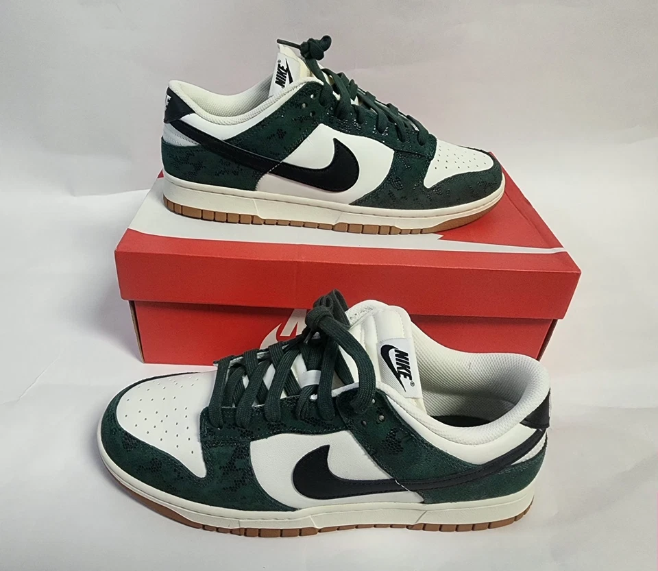 Size 11.5 - Nike Dunk Low Green Snake W - Image 1 of 4