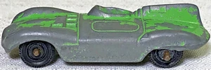 Tootsietoy Jaguar - Picture 1 of 9