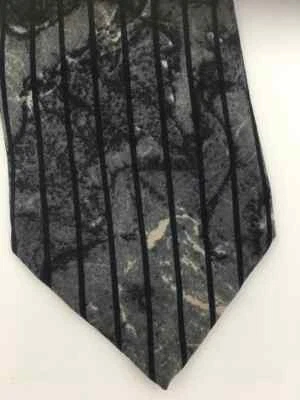 Corbata de seda | Corbata de diseñador | Corbata vintage de Claude Montana | Corbata de seda Foto 1 de 4