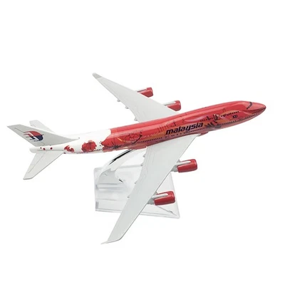 1/400 15cm Aircraft Malaysia Red Flower B747 Alloy Plane Model Plane Gifts - Image 1 of 4
