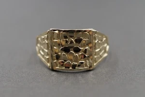 Anillo de banda de pepita de corte de diamante cuadrado de oro amarillo sólido de 9 mm de 10 K. Talla 5,5 - Imagen 1 de 7