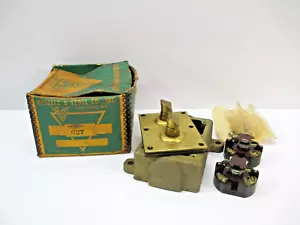 RUSSELL & STOLL MESSING OBERFLÄCHENBEFESTIGUNGSBOX 627 DOPPELDREHSCHALTER MARINE - Bild 1 von 4