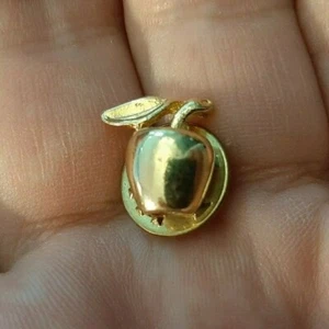 Manzana Vintage Metal Pinback Pieza de Fruta Jardín del Edén Prohibido - Imagen 1 de 2