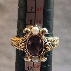 Vintage Signed Avon Red Stone & Faux Pearl Gold Tone Ring Size US 5 - Picture 1 of 4
