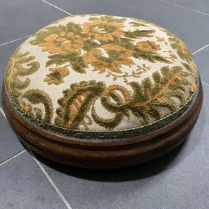 VINTAGE SMALL ROUND Diameter 30cm FOOTSTOOL FLORAL FLOCK FABRIC WOODEN FRAME  - Picture 1 of 8