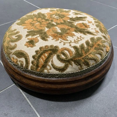 VINTAGE SMALL ROUND Diameter 30cm FOOTSTOOL FLORAL FLOCK FABRIC WOODEN FRAME  - Image 1 of 4