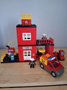 Lego Duplo Vintage Fire Station & Fire Engine With Light & Sound. - Picture 1 of 10