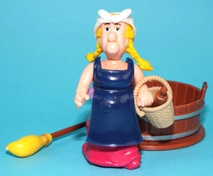 ASTERIX PLAY ACTION FIGURES 6204 IMPEDIMENTIA WIFE OF THE CHIEF 100% COMPLETE... - Picture 1 of 5
