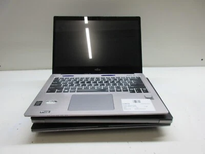 Lot of 3 Fujitsu LifeBook U904 Intel Core i5-4300u 1.9GHz 2GB-10GB NO HDD/BAT - Image 1 of 4