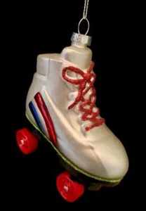 VIDRIO SOPLADO BLANCO~ROJO~AZUL~PATÍN SOBRE RUEDAS ADORNO NAVIDAD~NUEVO CON ETIQUETAS - Imagen 1 de 4