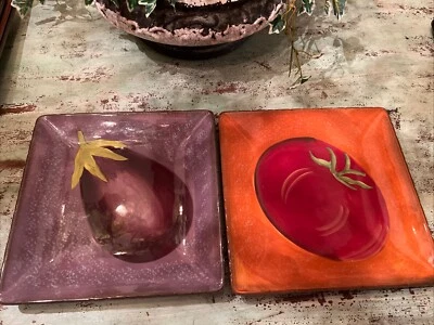Juego de 2 CLAY ART Plato de Tomate Berenjena Terra Toscana Pintado a Mano 8.5" Cuadrado Foto 1 de 4