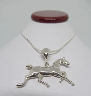 Trotting Horse  925 Sterling Silver Pendant w/ 20" Cobra Chain New - Image 1 of 4