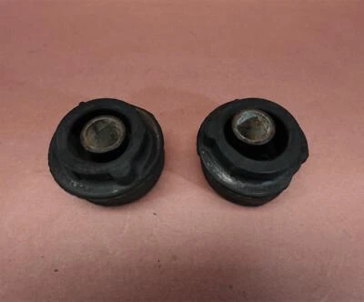 Harley Davidson Iron 883 XL883N 2009-2021 aislador de montaje de motor delantero Foto 1 de 4