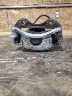 Pinza de freno delantera Nissan 240sx 180sx 1989-1994  Foto 1 de 4