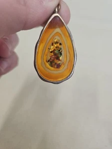 Colgante de piedras preciosas de mosaico encerrado en vidrio de oro de 18k. MU6 - Imagen 1 de 10