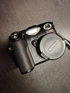 Nikon Coolpix 5000 fotocamera digitale 5MP testata funzionante - Foto 1 di 9