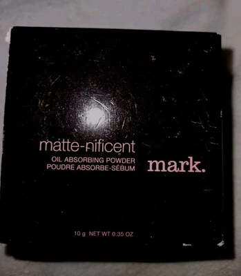 MARK By Avon Matte-Nificent Oil Absorbing Powder~Light Medium New In Original Bo - Image 1 of 4