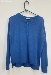 Zenana Classic Blue Waffle Thumb Hole Cuffs Long Sleeve Hi-Low Henley Tee Size S - Bild 1 von 6
