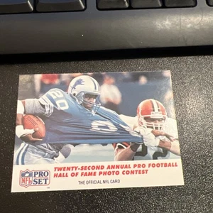 1990 Pro Set #794 Barry Sanders Detroit Lions Hall of Fame Photo - Picture 1 of 6