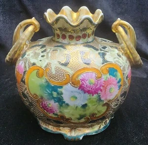 Antique Nippon Hand Painted Moriage Vase Rasied Gold Gilt - Picture 1 of 12
