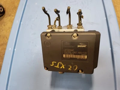 1998 01 02 2003 JAGUAR XJ8 XK8 VANDEN PLAS ABS MODULE PUMP LNF2210AC MNF5920AD - Image 1 of 4