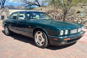JAGUAR XJR WORKSHOP MANUAL TALLER PDF REPAIR SERVICE ON DVD ENGLISH - Imagen 1 de 1