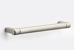 Tirante cassetto 6" nichel spazzolato ringiovanimento Blair William-Sonoma 5628213 maniglia  - Foto 1 di 3