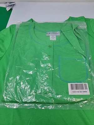 Cozee Corner Women Medium Shirt/ Green - Image 1 of 4