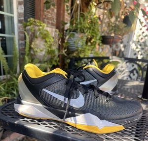 NIKE Air ZOOM KOBE 7 VII SUPREME Men’s Size 9.5 Del Sol Black Yellow 488244 001 - Picture 1 of 12