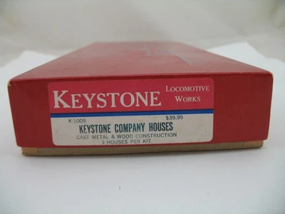 Keystone Locomotive Works O Kit K-1009: 3 Company Houses in kit - Image 1 of 4