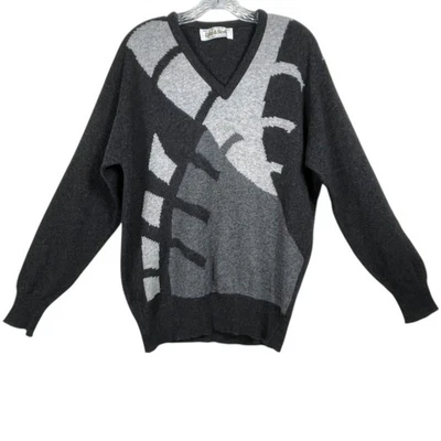 Vintage Men's Lyle & Scott Lambswool Sweater Gray Geometric Size Large Scotland - Image 1 of 4