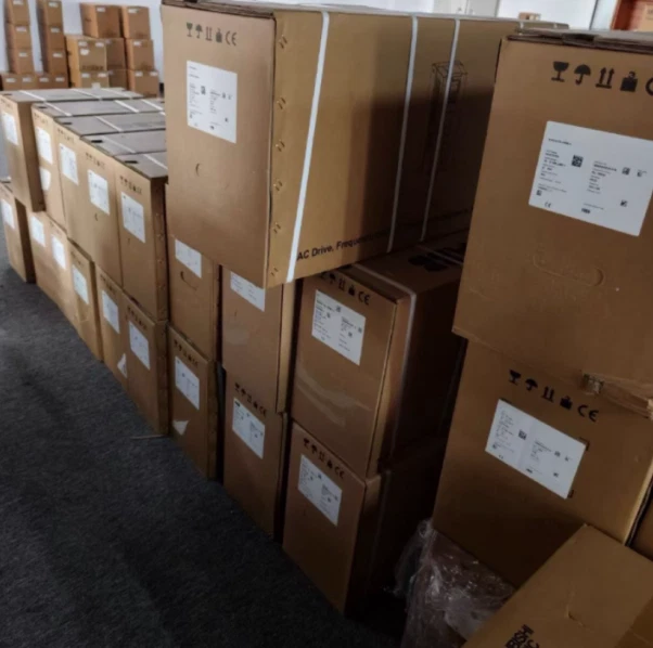 Allen-Bradley nuovo cavo originale 2090-XXNPMP-14S12 UPS consegna veloce - Immagine 1 di 1