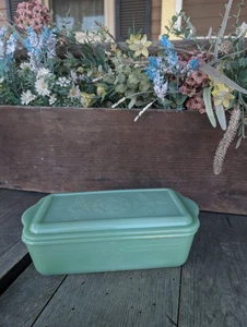 Vintage Anchor Hocking Fire-King Jadeite Philbe Filigree Refrigerator Dish & Lid - Picture 1 of 15