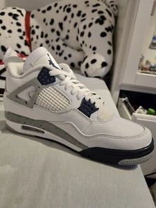 EU Größe 41 - Jordan 4 Retro Mid Midnight Navy - Bild 1 von 3