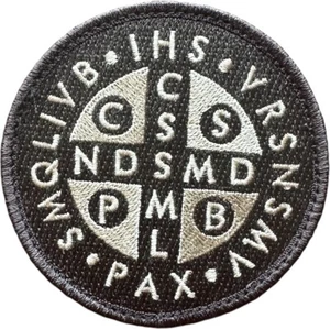 ST BENEDICT CROS CRUSADER CHRISTIANITY TACTICAL ARMY ACU LIGHT HOOK MORALE PATCH - Picture 1 of 2