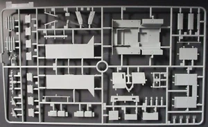 Dragon 1/35 Scale T19 105mm Howitzer Motor Carriage Part Tree G from Kit No 6496 - Picture 1 of 1