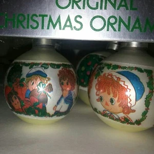 Vintage Hallmark 1974 Raggedy Ann & Andy Boxed Glass Christmas Ornaments 4 small - Picture 1 of 12