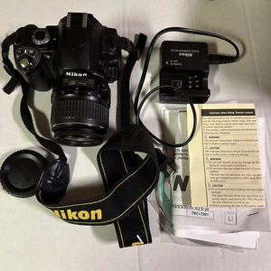 Nikon D40x 10.2MP Digital SLR Camera w/ 18-55mm Lens - Picture 1 of 6
