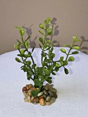 4.5" MINI Baby Botton Leaf (cubierta para bebés) planta de plástico blando, base de piedra, Lo Foto 1 de 4