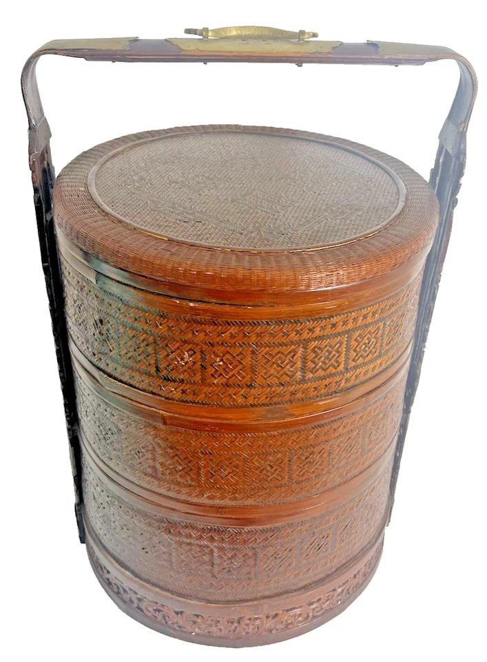 ANTIGUA CESTA DE BODA CHINA HISTÓRICA DE BAMBÚ CON DISEÑO ESTAMPADO NEGRO Foto 1 de 4