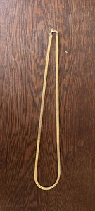 Catena vintage a spina di pesce tono oro piatta lucida - Foto 1 di 5