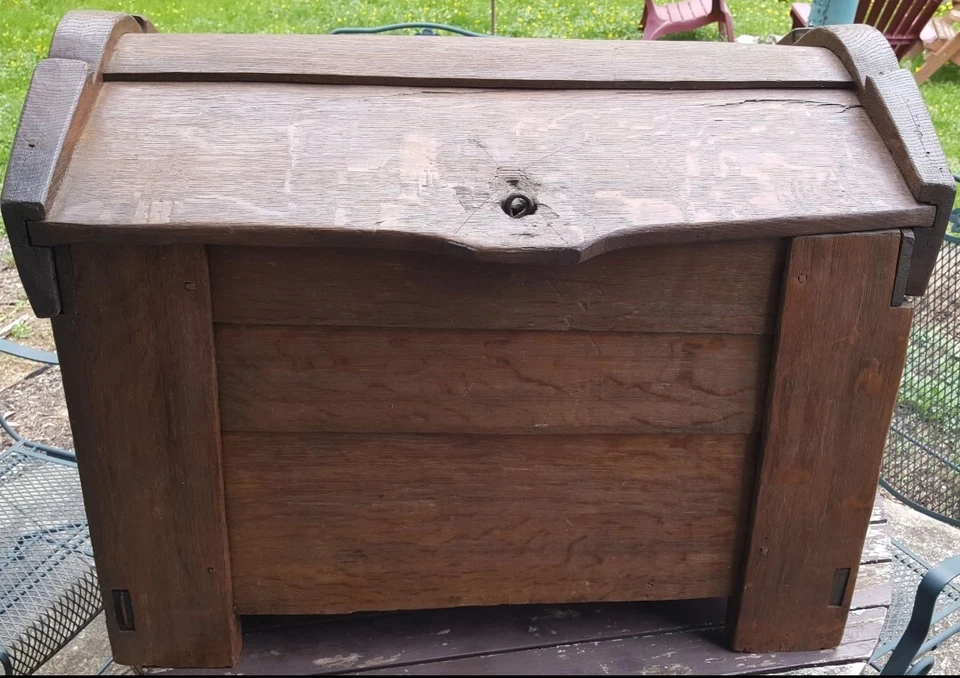 Antiguo baúl arca de madera de colección de grano clavado ¿inglés?  ¿Siglo XVI/XVII europeo? Foto 1 de 4