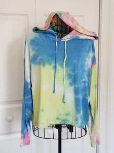 LUSH Top Pink Blue Tie Dye Crop Hooded Long Sleeve Tee Shirt Women's Size (S) - Picture 1 of 6