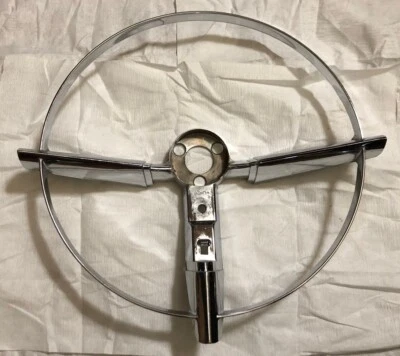 Chevrolet Belair/Nomad 1955/1956 anillo de bocina Foto 1 de 4