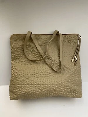 Bolso de Hombro Hobo Grande Big Buddha Camel Vegano, Cuero Sintético Texturizado Foto 1 de 4