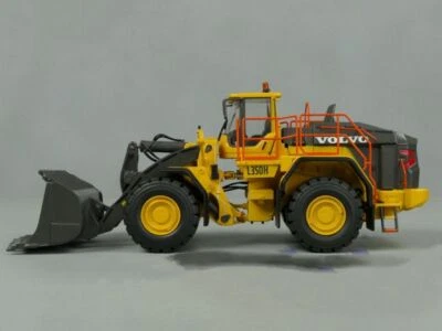 Motorart Volvo L350H Wheel Loader 1:50 Scale Die-Cast Model New in Box - Image 1 of 4