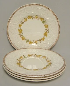 Piatti per insalata Wedgwood EDERA DORATA (PATRIZIA) SET DI QUATTRO altri articoli qui - Foto 1 di 3