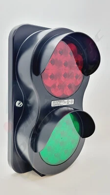 4FRONT ENGINEERED SOLUTIONS 4Front Dock Traffic Control Signal Red Green Light 12-24 VDC 8-32V AC/DC 6007798