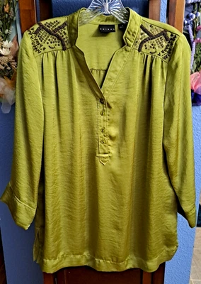 Blusa túnica tribal para mujer 8 verde seda con cuentas cuarto botón cuello en V manga 3/4 Foto 1 de 4