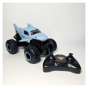 Monster Jam MEGALODON Remote Control Shark RC Truck REMOTE INCLUDED TESTED 1:24 - Picture 1 of 10